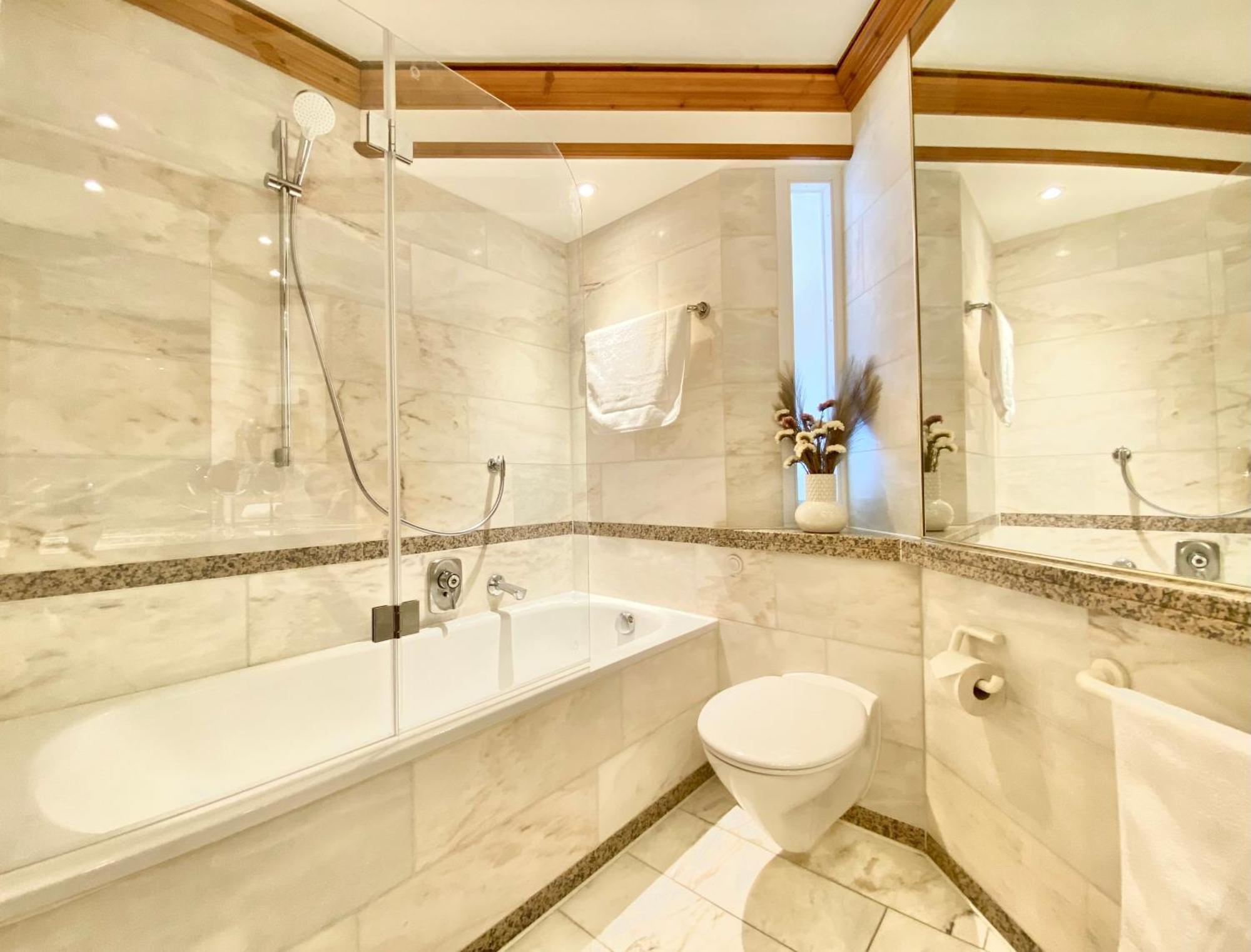 Best Butler I Romantic 4Two I Kueche I Balkon I Parken I Schlossblick Fussen Bagian luar foto